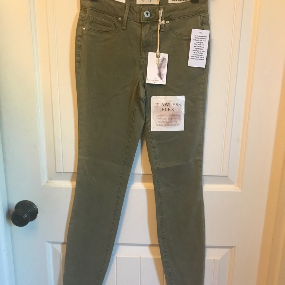 Jessica Simpson Kiss Me Supper Skinny